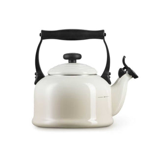 Le Creuset Tradition kettle Le Creuset Meringue - Buy now on ShopDecor - Discover the best products by LECREUSET design
